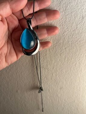 Teardrop Blue Glass Pendant Necklace in Gunmetal